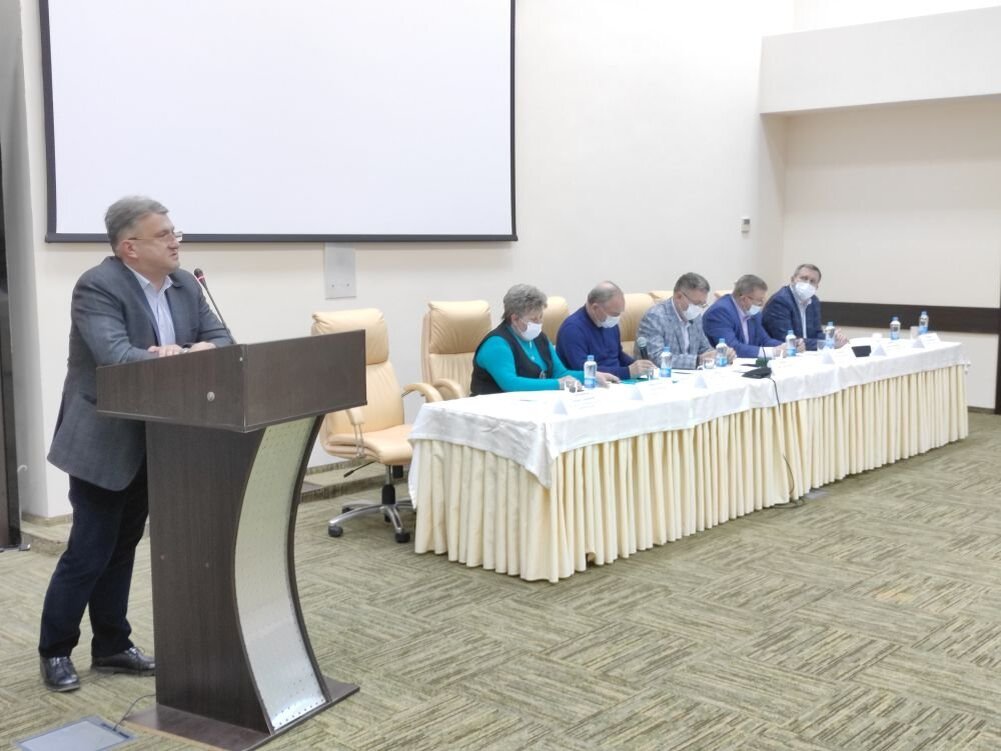 Встреча представителей деловых кругов Севастополя с кандидатами на пост бизнес-омбудсмена. Фото Кирилла Сомова