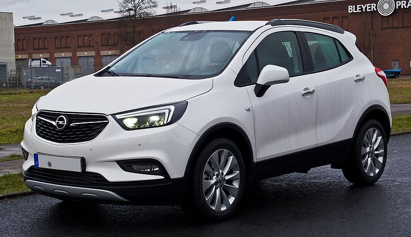 Автомобиль Opel Mokka (белый) - один из самых неубиваемых авто