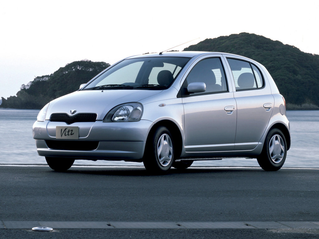  Toyota Vitz 1999, хэтчбек 5 дв., 1 поколение, XP10 (01.1999 - 11.2001