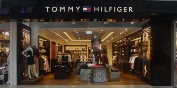 Современный магазин Tommy Hilfiger
