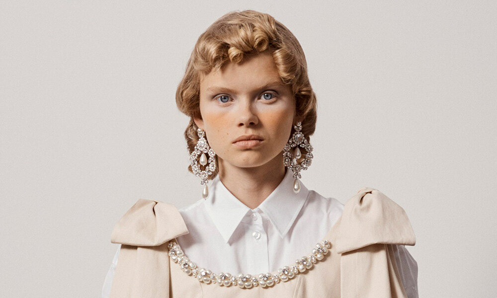 Рассказываем, какой макияж и прически все будут носить в новом сезоне