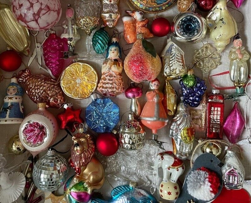 Старинные новогодние игрушки. Советские новогодние игрушк. Какие новогодние игрушки ценятся коллекционерами. Советские елочные игрушки. Советские елочные игрушки в коробке.