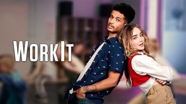 В фильме Шаг за шагом (2020) девушка по имени Куинн хочет принять участие, а потом и победить в танцевальном конкурсе. Она танцует с самого детства, поэтому даже представить себе не может того, что свяжет свою жизнь с какой-либо другой деятельностью кроме танцев. Конкурс ей нужен для того, чтобы после победы была возможность учиться в самом престижном колледже города. 
Главная героиня пытается пробиться в команду самых лучших танцоров, но у неё не получается. Она никому не известна, поэтому ребята не хотят принимать ее. Девушка не может позволить себе так просто сдаться и забыть о мечте. Куинн намерена собрать свою собственную команду, но она прекрасно знает, что это будет крайне тяжело. Ей придётся собраться и терпеливо ждать, когда хоть кто-то согласится быть рядом с ней. В скором времени такие же неудачники как она, присоединяются к героине. Она пока не понимает как сделать так, чтобы у таких разных людей получился нормальный танец, который не стыдно будет показать на конкурсе. Куинн будет бороться за личное счастье.