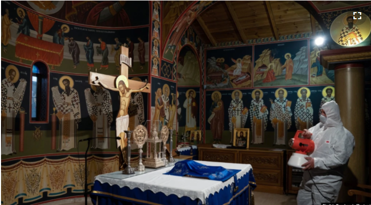 Здесь на фото греческая церковь, но смысл ясен, я думаю :)