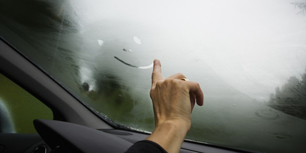5 причин почему потеют стекла в автомобиле