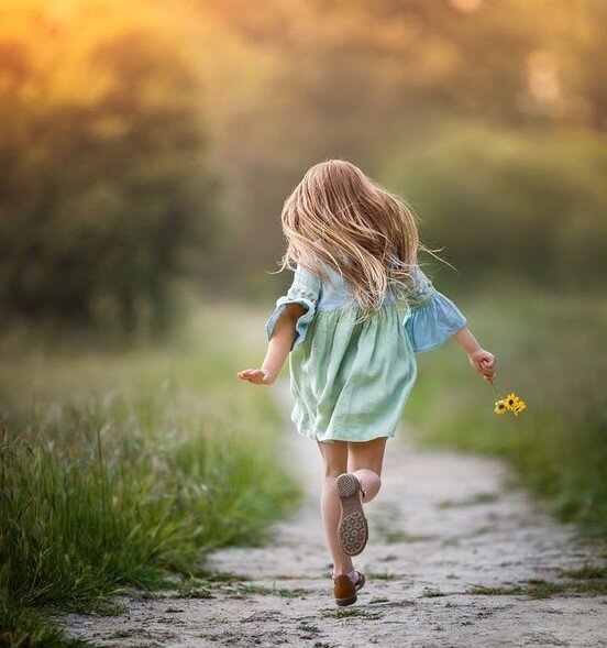     Очень похожа на меня в детстве. Фото из интернета.