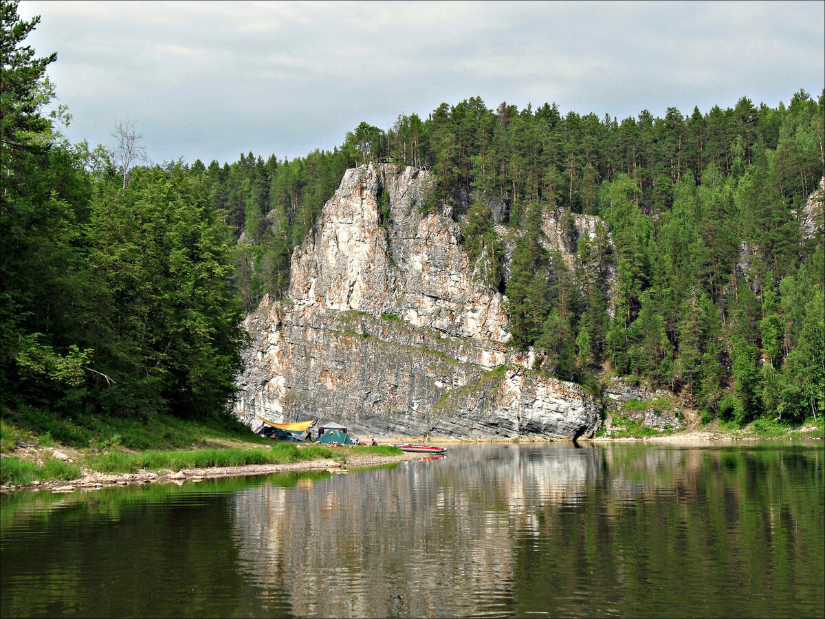 Долина реки Лёвиха (средний Урал, Россия);