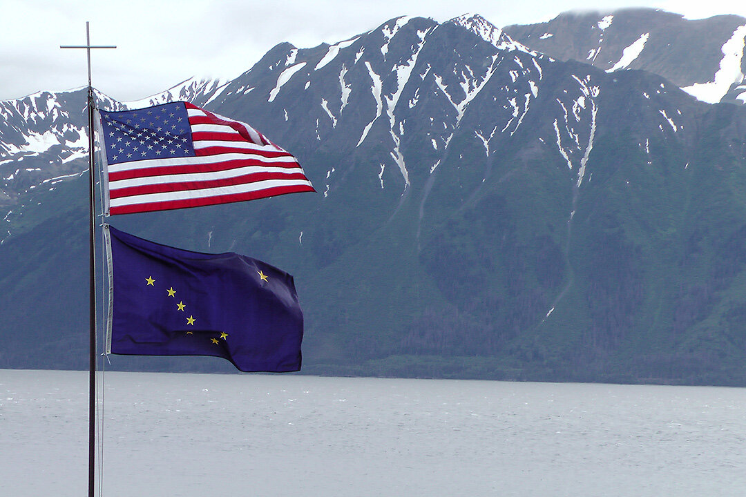 аляска на карте россии. флаг аляски сша. карта аляски с флагом. аляска россия. аляска россия.