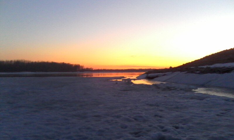 р. Катунь перед ледоходом. Весна 2020 г.