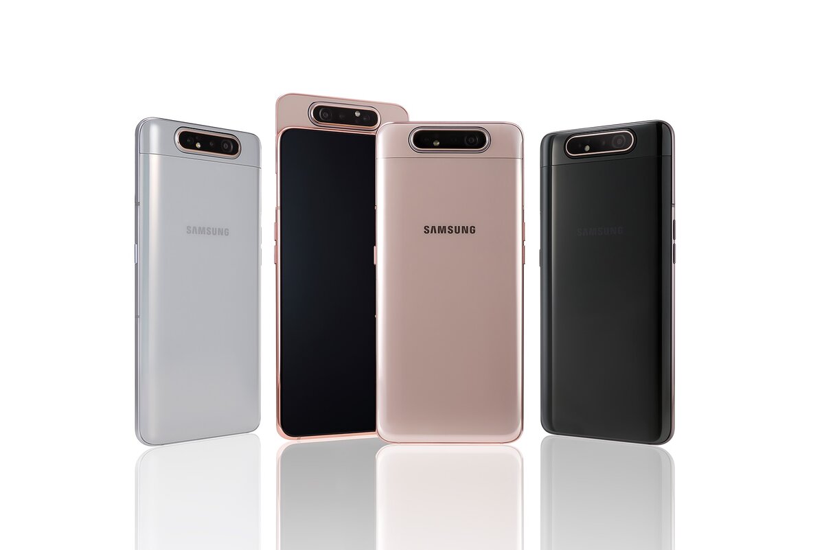 На фото предыдущее поколение - Samsung Galaxy A80