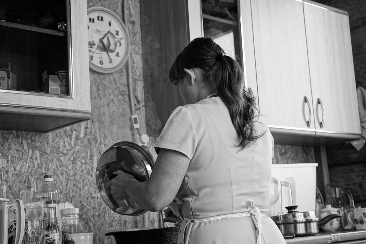 Здесь мой вес где-то 68. До максимума еще 4 кг не хватает. Но уже баба жирненькая, со складками.