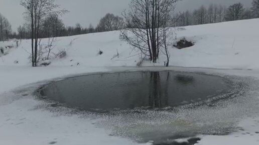 Аэрация водоема - электрический аэратор.