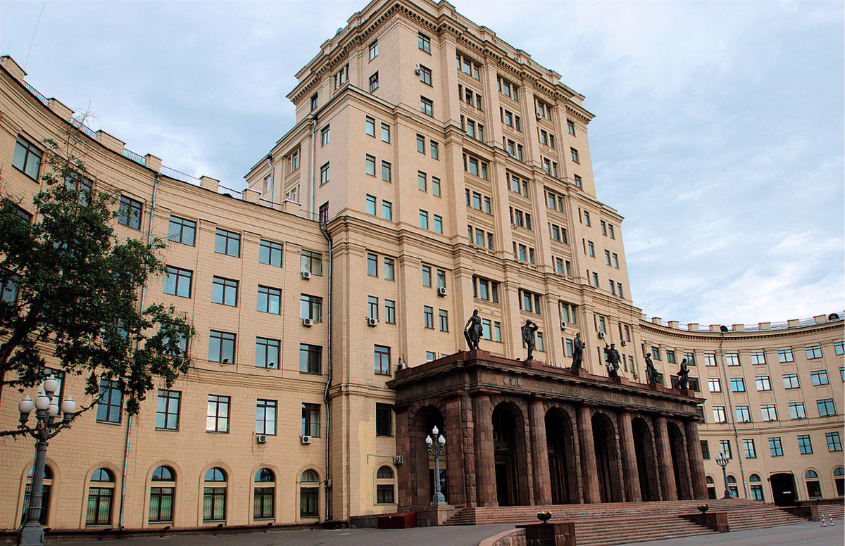 3555 бюджетных и 1629 платных мест
