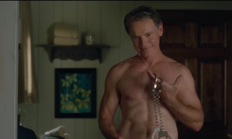 Кадр из фильма «Игра Джеральда» источник Pre-Party.com