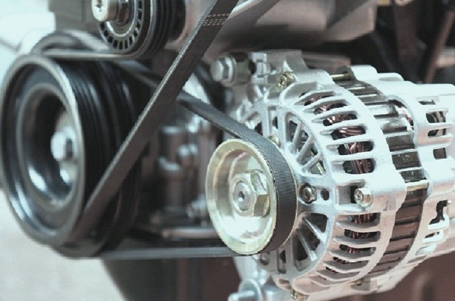 замена ремней навесного оборудования