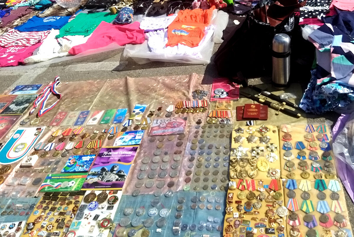 Блошиный рынок, Новороссийск, фото автора