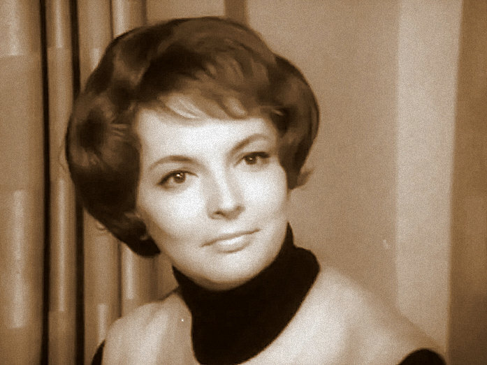 кадр из фильма «Две сестры»