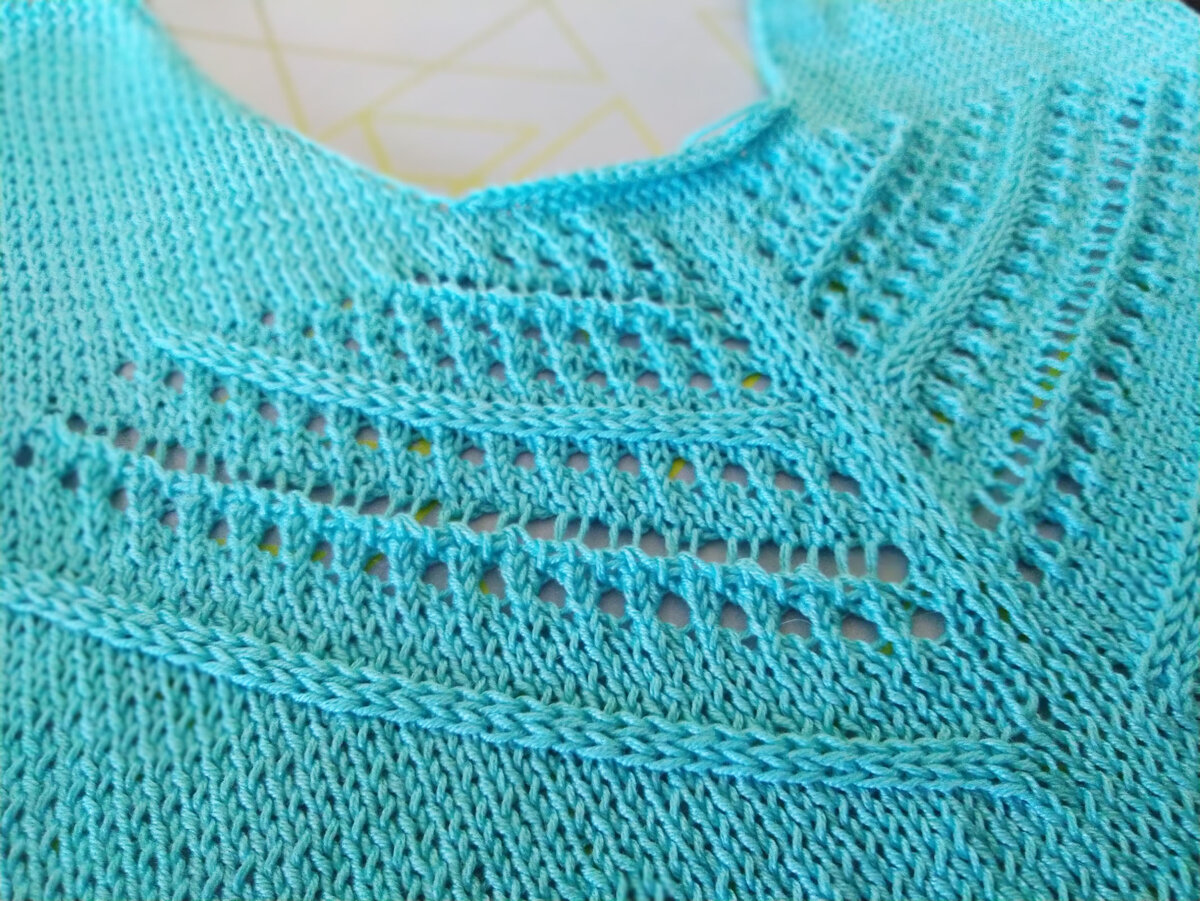 Ажур на груди и рядность моей лицевой глади