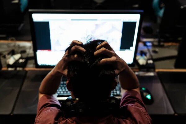 Люди любят портить жизнь друг другу. И для некоторых "руин" игры всем остальным - один из способов самоутвердиться