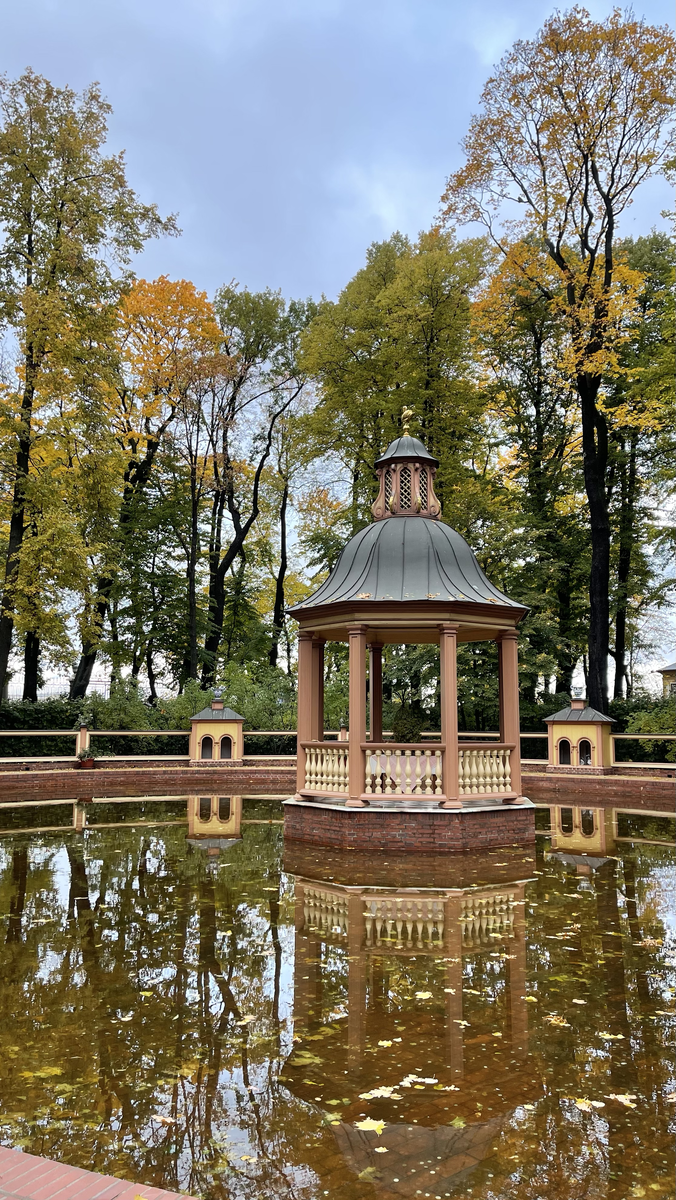 Летний сад в Санкт-Петербурге: фото скульптур и решетки