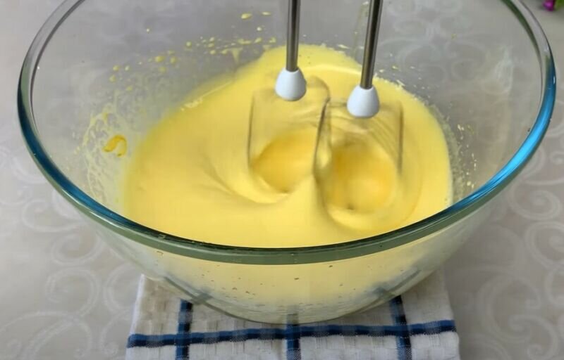 Домашний рецепт хрустящих сахарных вафель на сковороде пошагово с фото