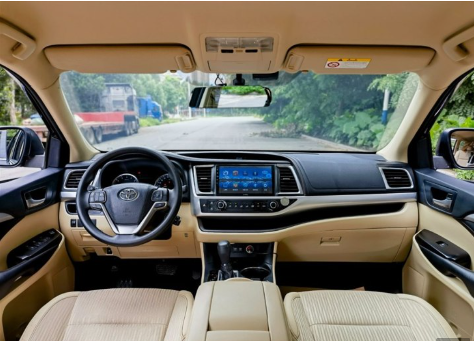 Фото салона, листайте