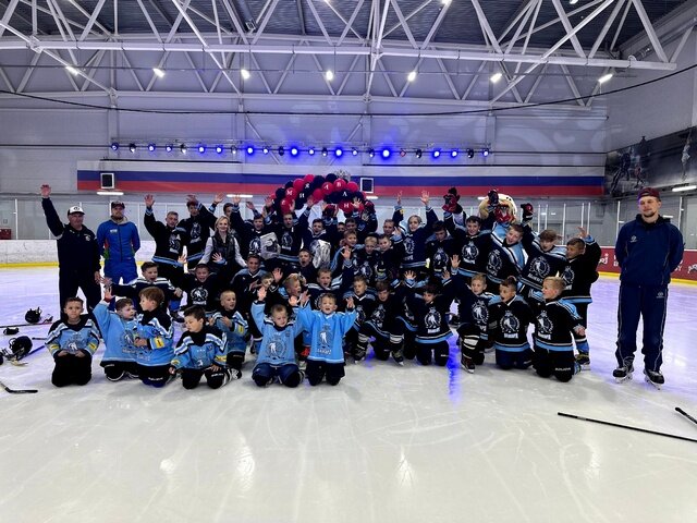    Ивановских хоккеистов взял под крыло омский «Авангард»