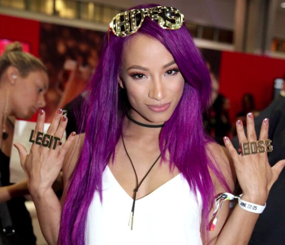 Кольца Legit Boss Саши Бэнкс.