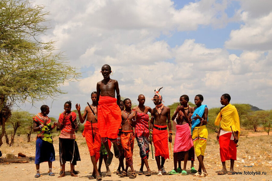 Самбуру Кения. Племя Самбуру Кения. Одежда в жарком климате. Народы жарких стран.