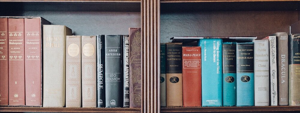 书 значит книги (или книга)