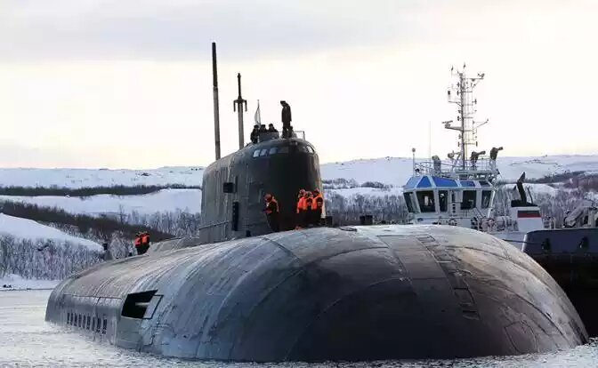 На фото: российский атомный подводный ракетный крейсер проекта 949А «Антей» К-266 «Орёл» (Фото: Андрей Лузик/пресс-служба Северного флота/ТАСС)