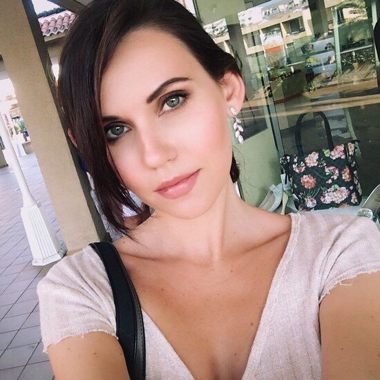 Алиса живёт в США: всё отлично!