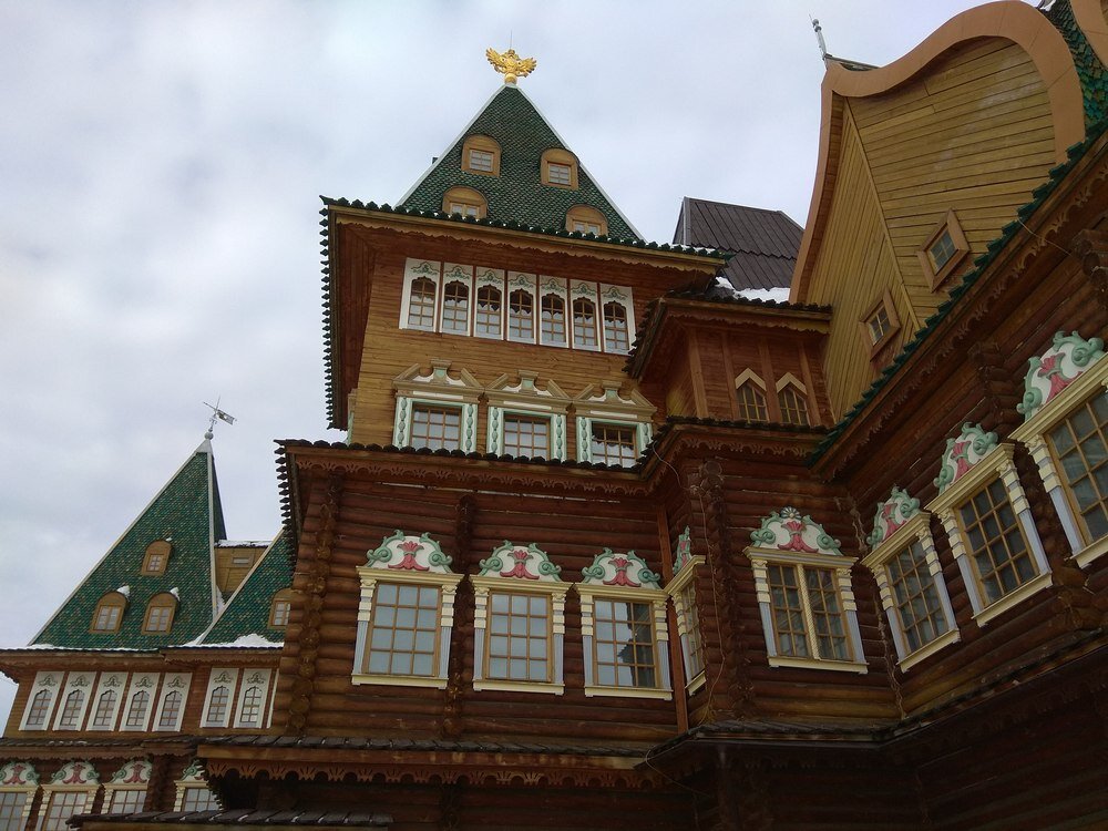 фото автора канала Здесь и сейчас