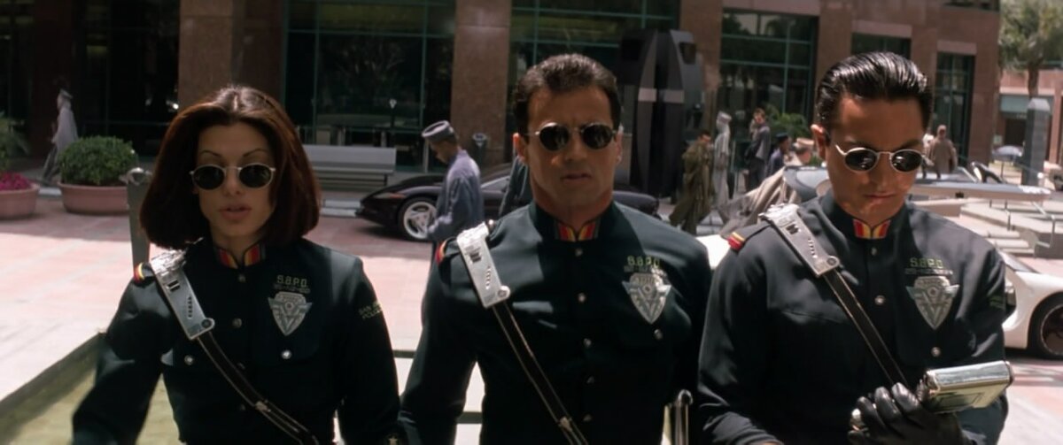 Разрушитель в качестве. Разрушитель 1993 сталлоне. Разрушитель в качестве. Разрушитель в качестве. Разрушитель в качестве.