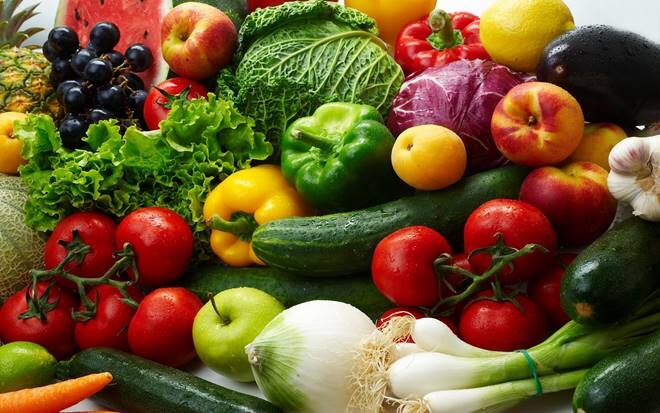     Овощи, как и фрукты – незаменимый источник витаминов для организма человека. В их пользе не приходится сомневаться. Однако в чем же именно состоит польза овощей? Как они влияют на организм?-2