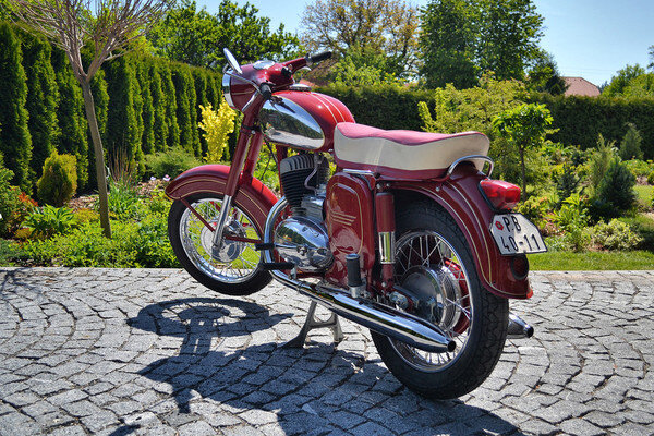 Jawa 250 тип 559 - сколько можно найти отличий? 