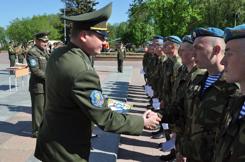 Проводы военнослужащих уволенных в запас или отставку презентация