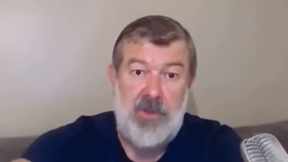 Мальцев послал вызов на дуэль Золотову. 