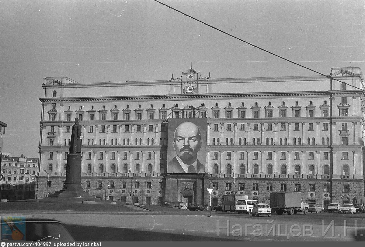 площадь дзержинского москва