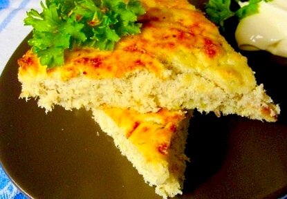 На 100 грамм - 103 ккал; БЖУ: 14,6/4,5/1,2