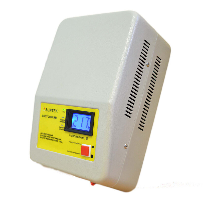 Электромеханические (сервоприводные) стабилизаторы, в отличие от релейных, корректируют напряжение более плавно. В стабилизаторах такого типа нет реле, которые ступенчато повышают или понижают напряжение на определенную величину. Здесь токосъемная щетка движется от витка к витку по обмоткам трансформатора, тем самым плавно меняя коэффициент трансформации.