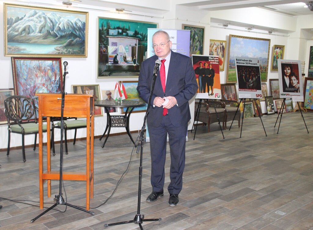 Посол Германии в Таджикистане Найтхарт Хёфер-ВиссингФото Asia-Plus