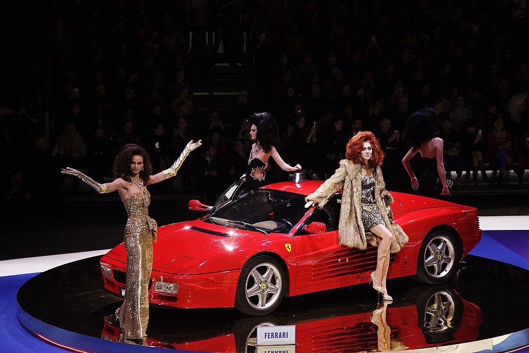 Фотография из Instagram @moschino