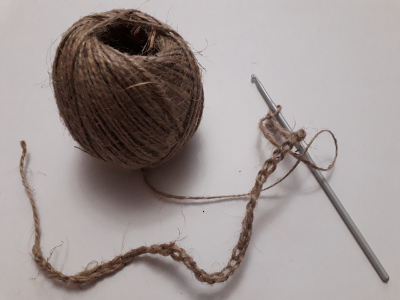 вяжем цепочку из воздушных петель