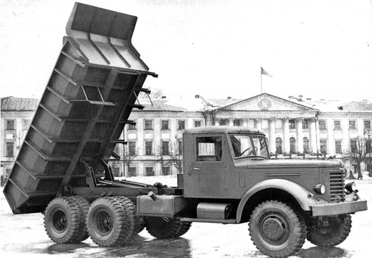 ЯАЗ-200 с дизельным мотором