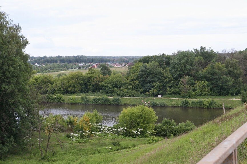  Решила показать фото, снятые в тот день, как мы на воздушном шаре летали. В этом посте будут фото платформы "морозки", и Канала им. Москвы, что рядом проходит.  
