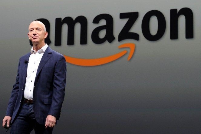 1. Джефф Безос Состояние: $201 млрд Изменение за год: +$22 млрд Источник состояния: Amazon Возраст: 57   Американский предприниматель, основатель интернет-компании Amazon.