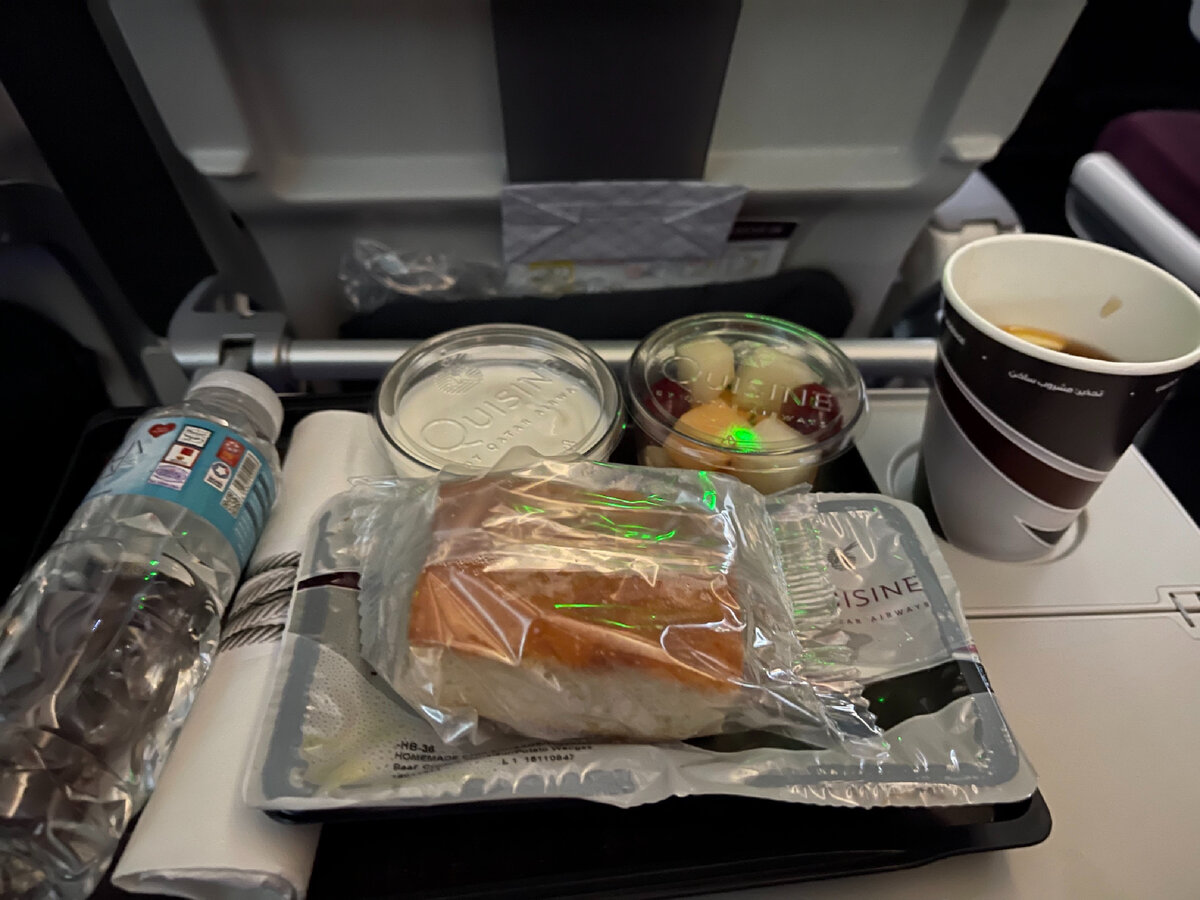 Как кормят на лучших авиалиниях в мире | Своя среди чужих | Дзен