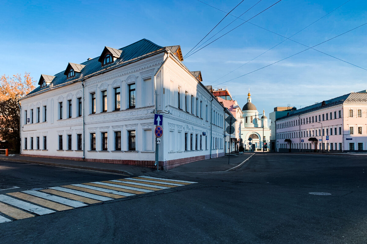 Товарищеский переулок до революции назывался Чертовым и Дурным. Фото автора