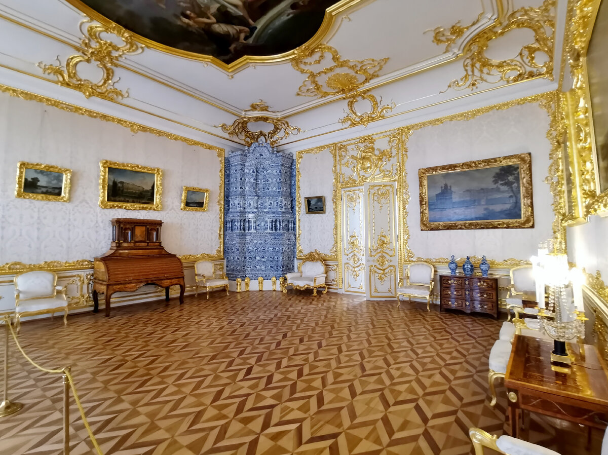 Малая Белая столовая. Фото автора.